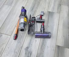 Dyson v10
