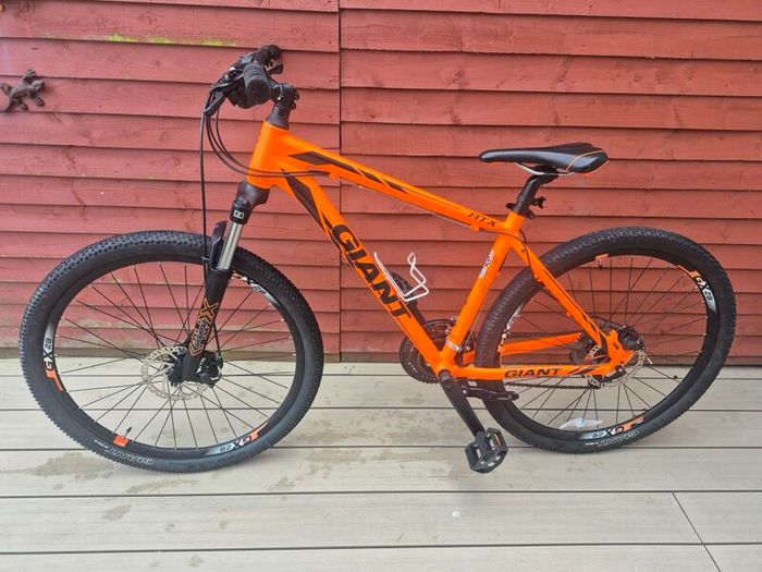 Giant mountain bike