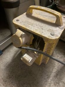 Free portable transformer - broken / for parts