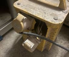 Free portable transformer - broken / for parts