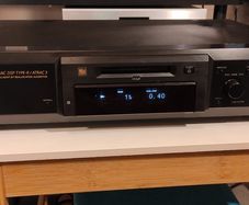 Sony MDS-JE440 Minidisc Deck.