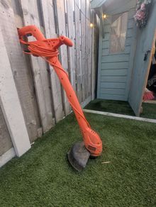 Black and decker strimmer GL360