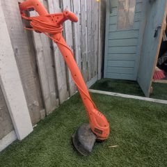 Black and decker strimmer GL360