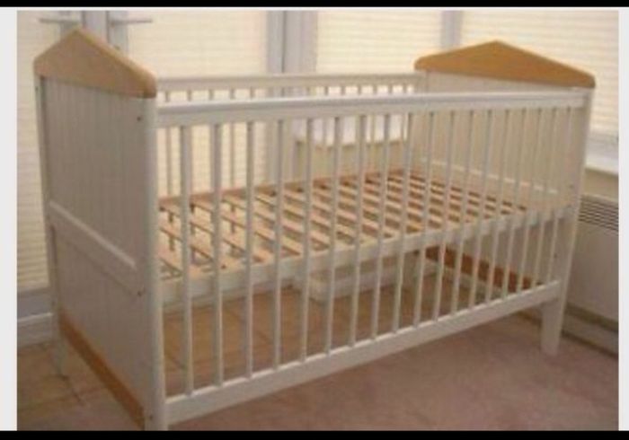 Free Cot/bed