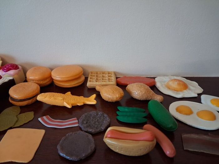 Toy Food and Shopping Basket