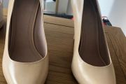 High heels. CELINE. Perfect conditions. UK 7.