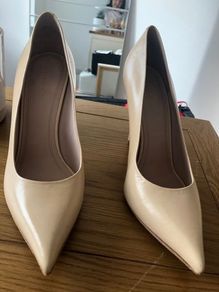 High heels. CELINE. Perfect conditions. UK 7.