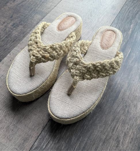 Hitzz natural jute platform flip flop sandals-handmade in Brazil. Size 39/6