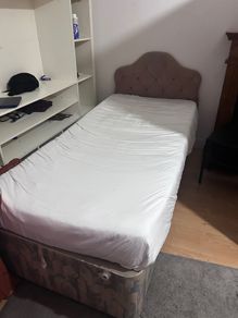 - Single Bed -