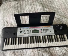 Yamaha YPT-260 Keyboard