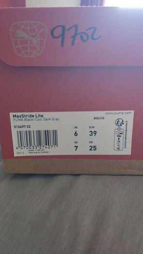 Puma womens runners New!
