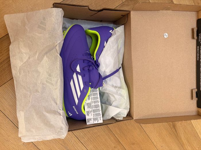 Adidas football boots -Size 4.5 UK