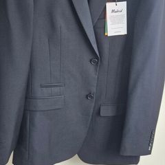 Skopes navy suit (brand new)
