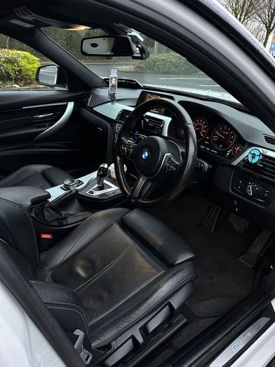 BMW 330e M Sport 2016