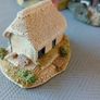 Lilliput Lane Model house Riverview Image 3