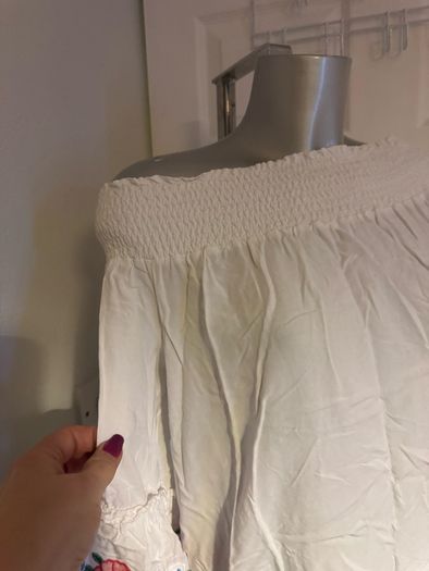 John & Tina off shoulders embroidered blouse size UK18 EU46 Postage included
