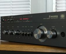 Silver model SA300 Hifi integrated stereo amplifier
