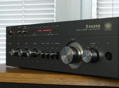 Silver model SA300 Hifi integrated stereo amplifier