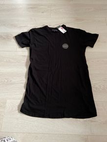 BNWT Men's Black Longline T-shirt Size Small