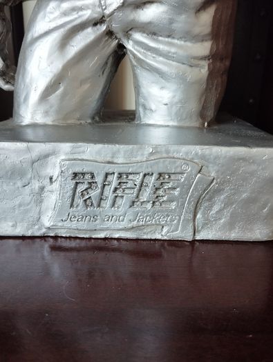 80s RIFLE Jeans and Jackets statue very heavy