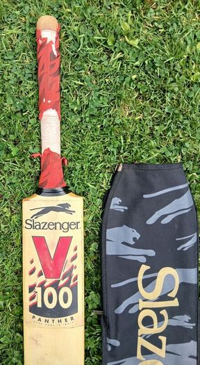 Slazenger V 100 Panther short handle cricket bat