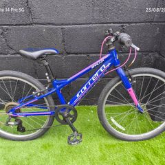 Girls bike
