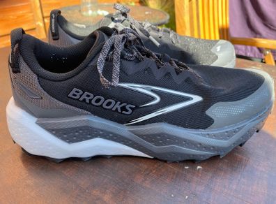 Brooks size 9