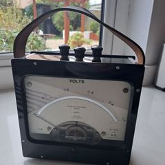 Vintage Voltmeter