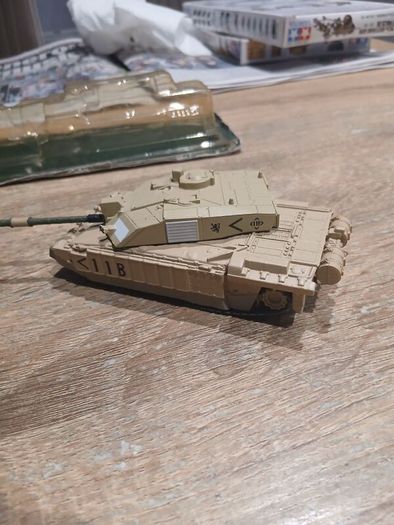 1/72 Diecast Challenger 2 Tank