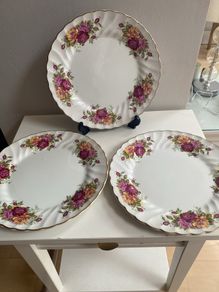 Reduced Vintage Myott  ironstone Rose Garden pattern dinner plate