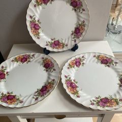 Reduced Vintage Myott  ironstone Rose Garden pattern dinner plate