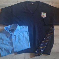 x3 Bundle - Unisex Athy College Bundle - Size - Medium - RRP - 60+ - Open To Offers!!