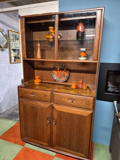 ercol Windsor display dresser drink cabnit