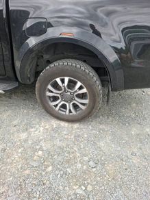 Alloys 18 inch with perfect all terain tyres