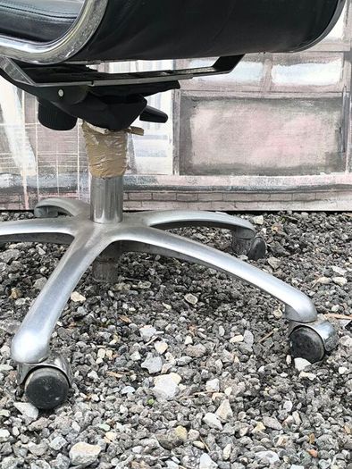 Licensed ICF Milan Eames Soft Pad Executive Office Chair