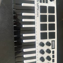 Akai Mpk mini