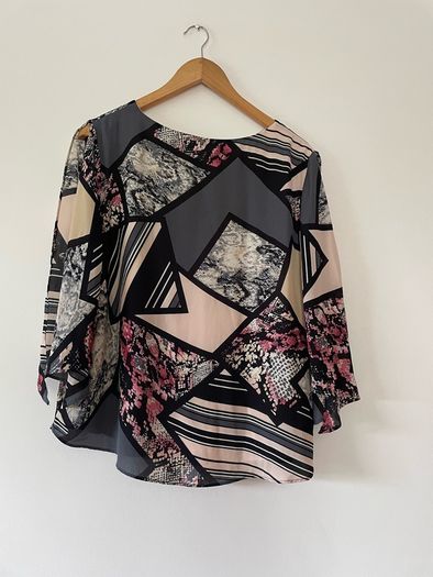 Dorothy Perkins Billie & Blossom top size 16