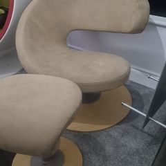 Peel Chair with footstool