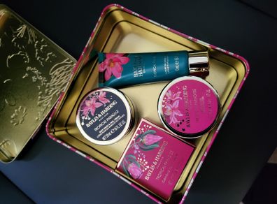 BAYLIS & HARDING Cosmetics set in a tin NEW Tropical Paradise