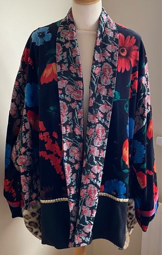 Zara Velvet Kimono Jacket Size Medium