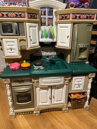 Play Kitchen
