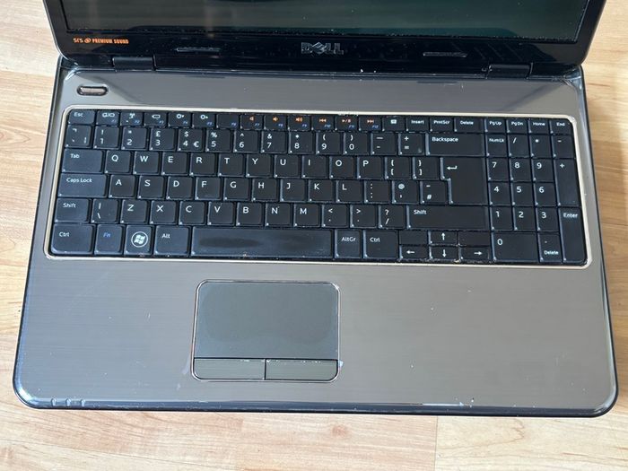 Dell Inspiron N5010 (inspiron 15r) Laptop
