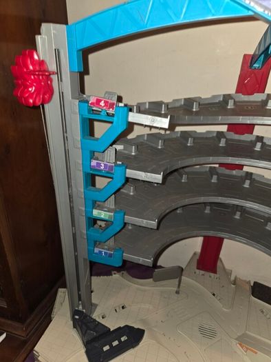 Hot Wheels City Ultimate Garage Playset