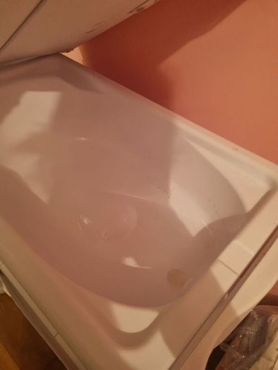 Changing Table with bath