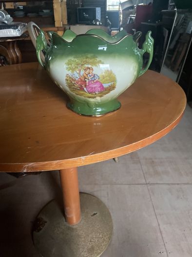 pottery vase