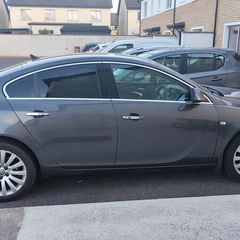 Opel Insignia 2011 2.0 CDTI for parts or repair