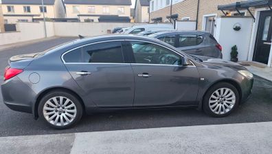 Opel Insignia 2011 2.0 CDTI for parts or repair