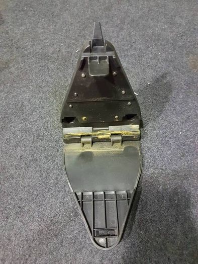 audi a4 emergency triangle mount holder