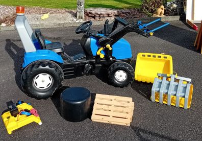 Rolly Tractor With Accessories