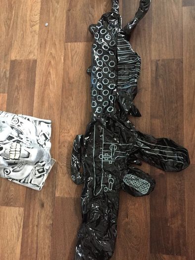Terminator mask and accessories
